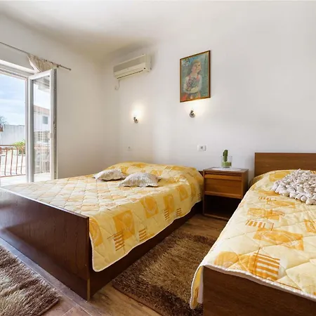 Goge Apartment *