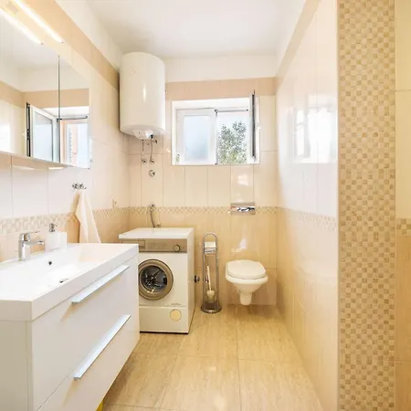 Goge Apartment *